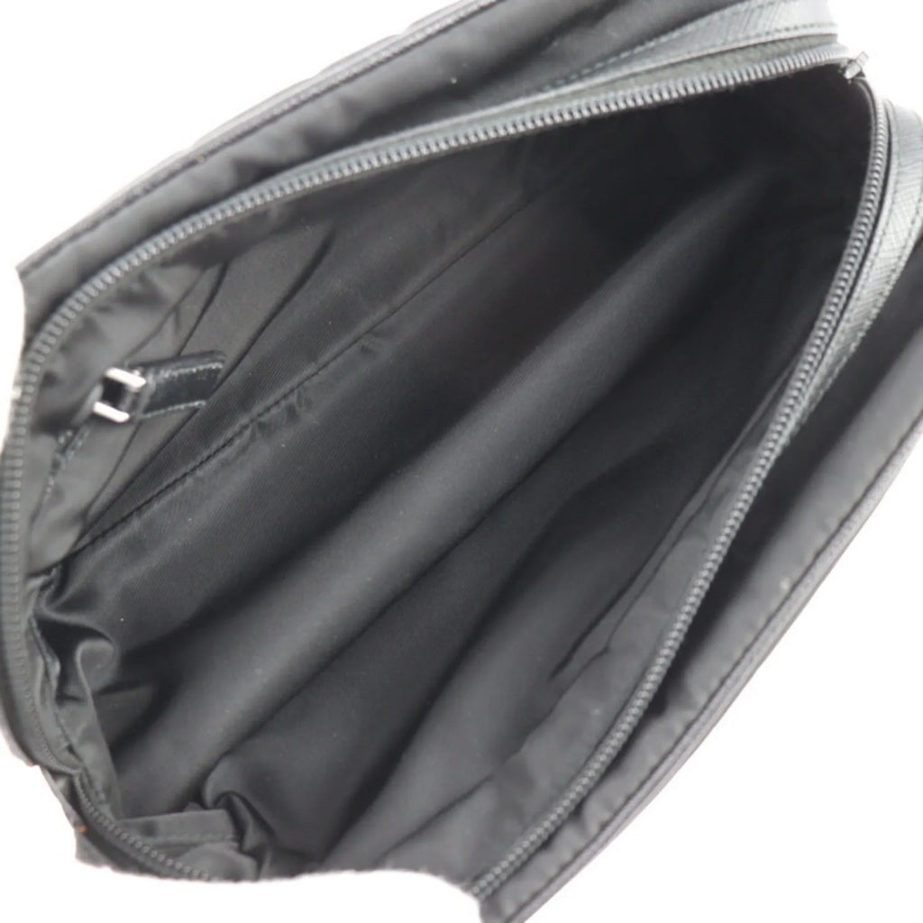 Pre-Owned PRADA Prada second bag 2NA819 nylon leather Dark silver hardware clutch handbag triangle logo (Good)