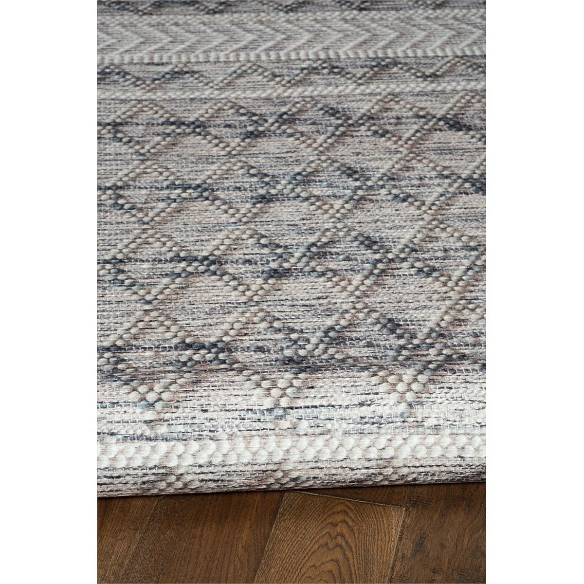 Linon Marion Macomb Polyester 5' x 7' Area Rug in Cream