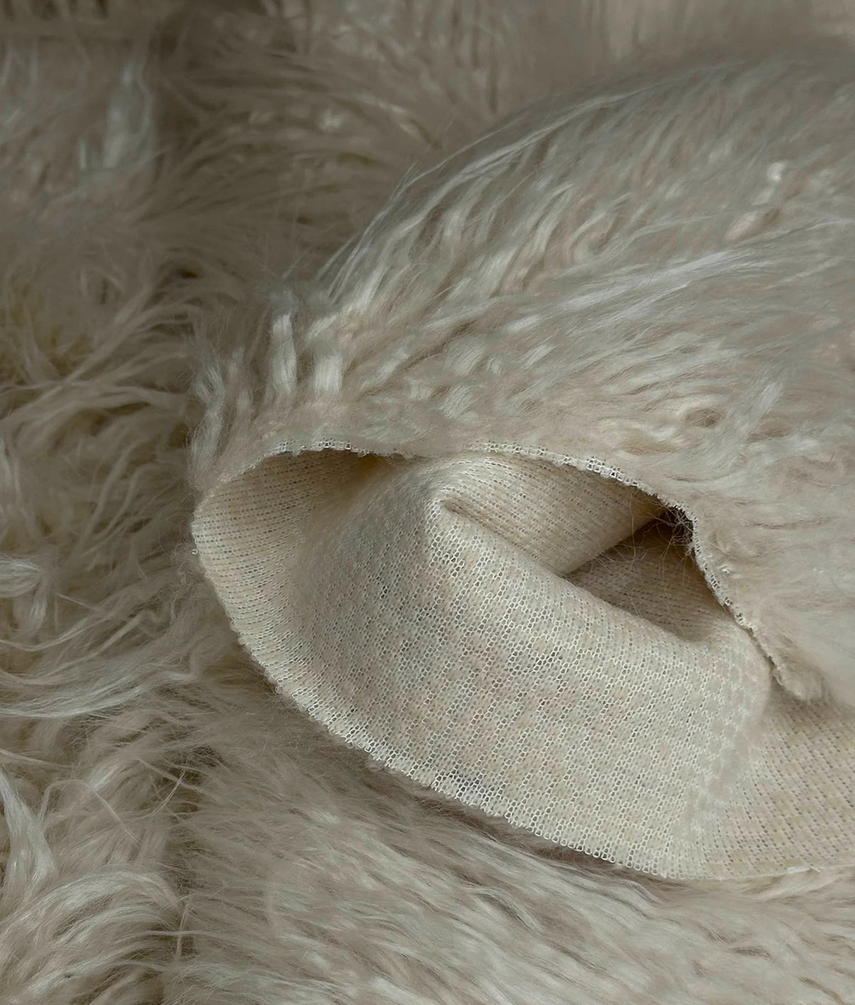 Faux Fake CURLY Yak FUR 3.5" LONG Pile Japanese Fire Retardant Yarn 2.3oz Per Yard / Craft, Sewing Cosplay 58" Wide Sold by Continuous Yard (Latte Cream)