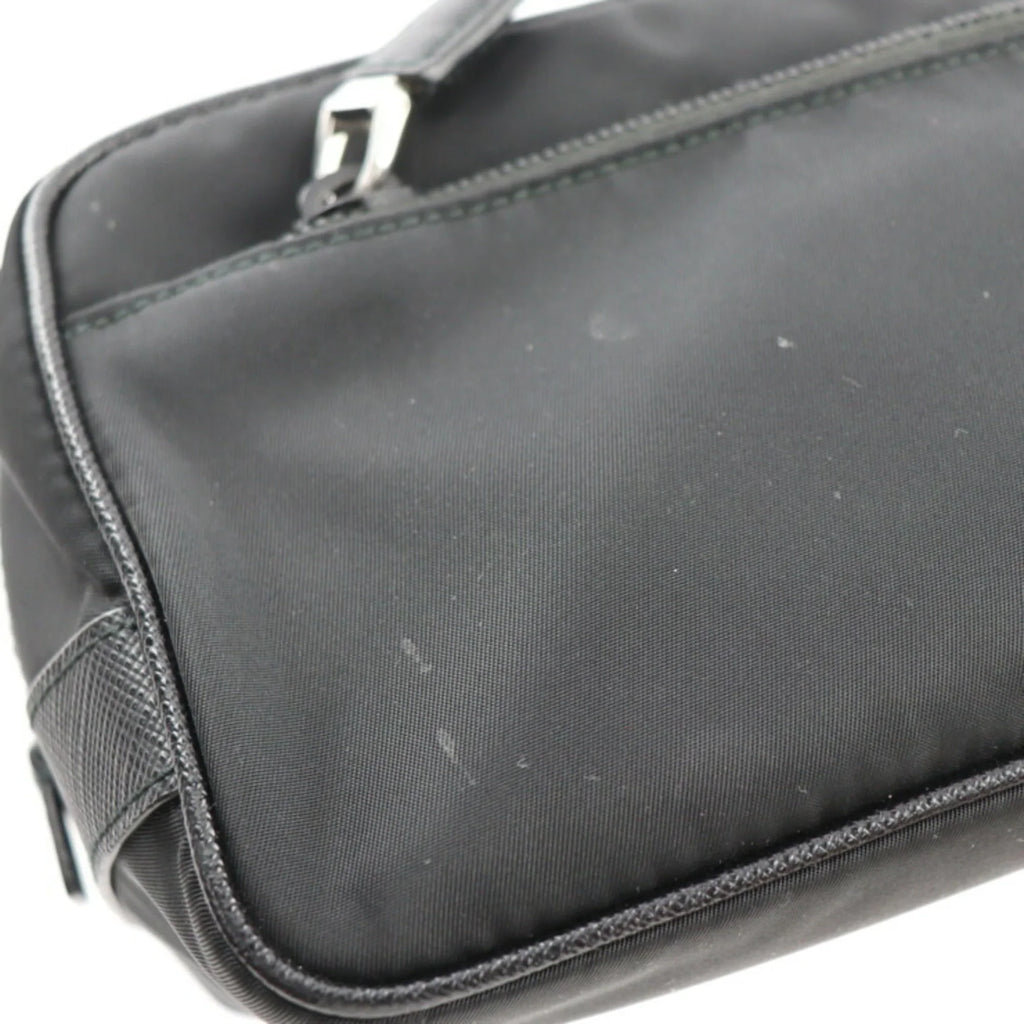 Pre-Owned PRADA Prada second bag 2NA819 nylon leather Dark silver hardware clutch handbag triangle logo (Good)