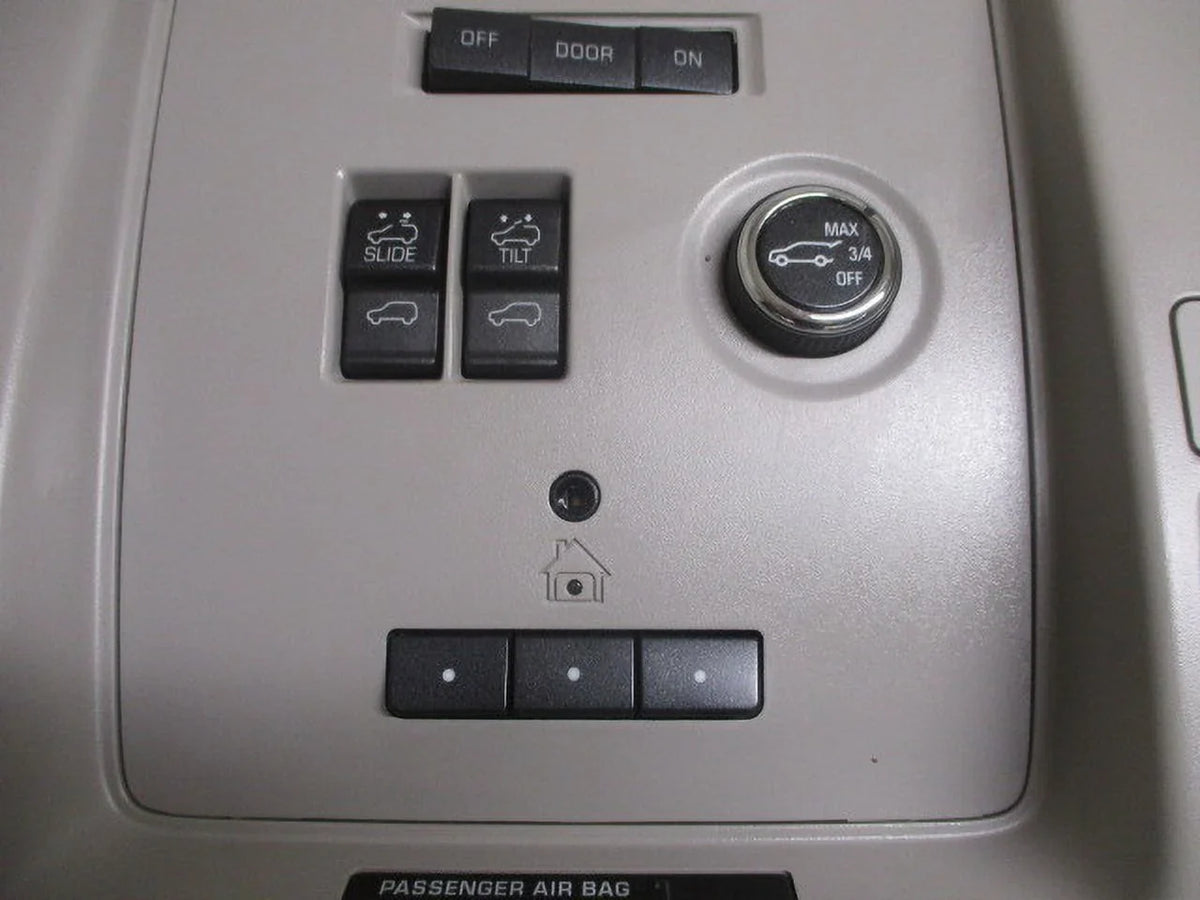 Pre-Owned 2015-2020 Cadillac Escalade Overhead Roof Console w/Homelink & Sunroof OEM LKQ (Good)