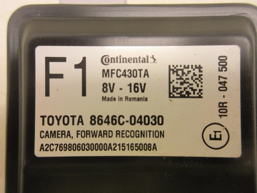 Pre-Owned 18-23 Toyota Tacoma Front Windshield Mounted Lane Departure Warning Camera OEM (Good)