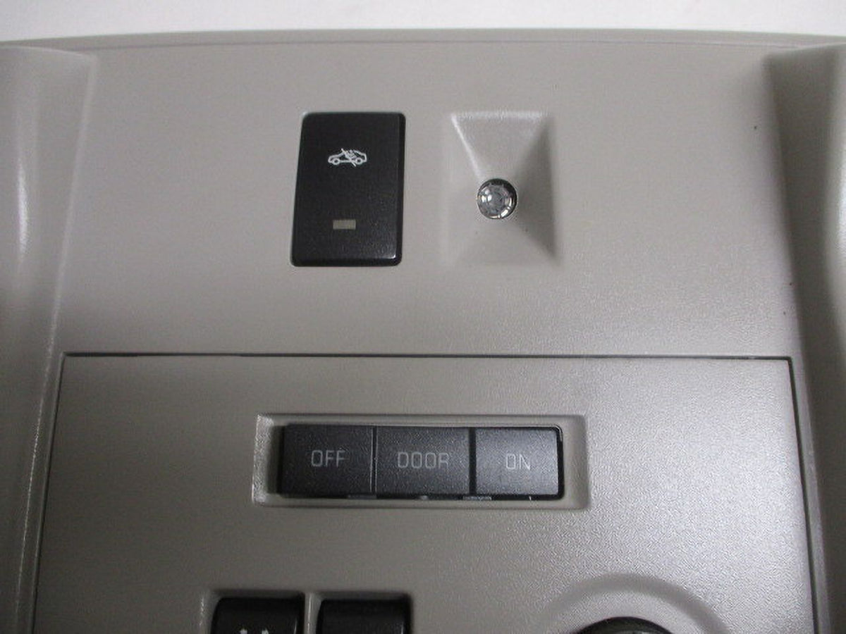 Pre-Owned 2015-2020 Cadillac Escalade Overhead Roof Console w/Homelink & Sunroof OEM LKQ (Good)