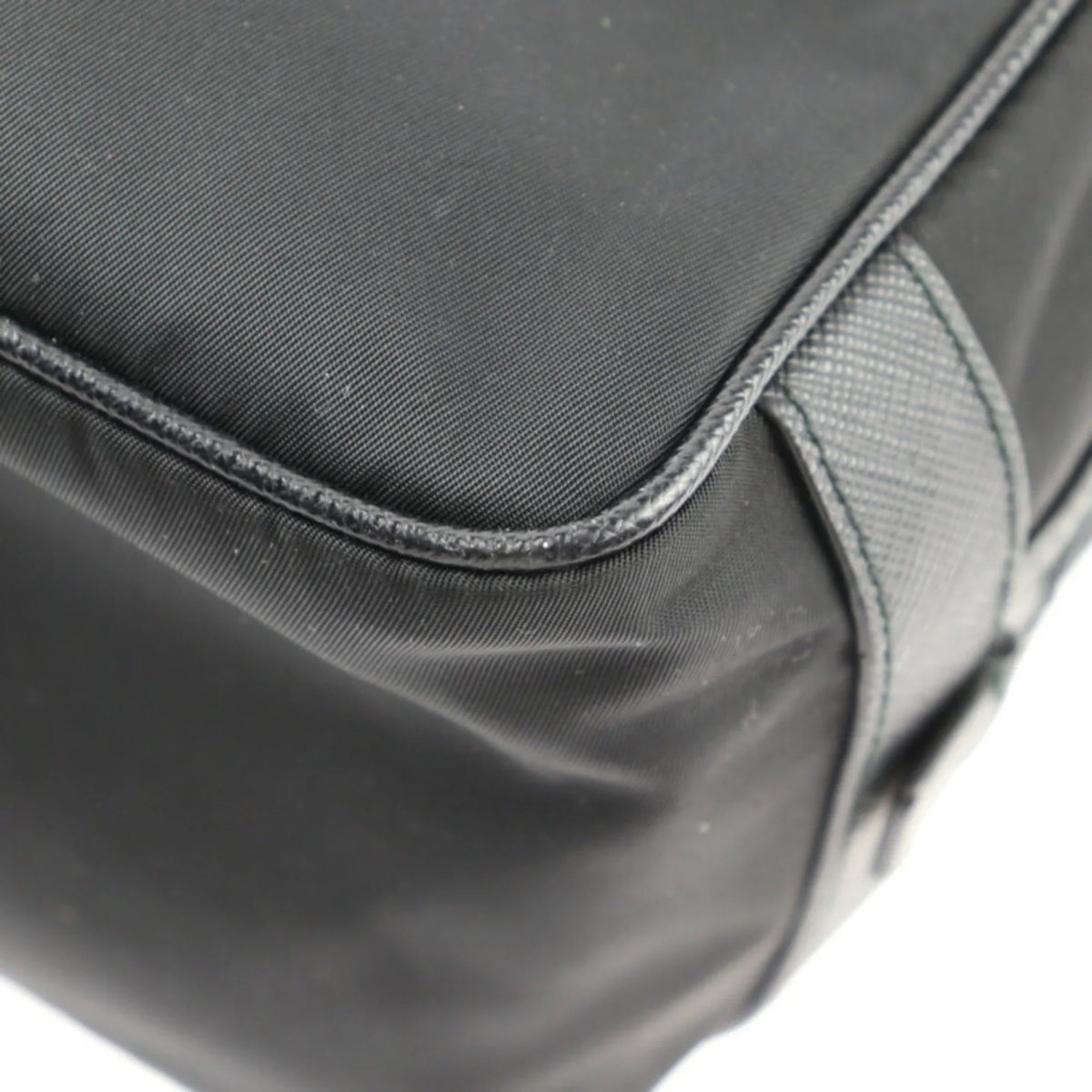 Pre-Owned PRADA Prada second bag 2NA819 nylon leather Dark silver hardware clutch handbag triangle logo (Good)