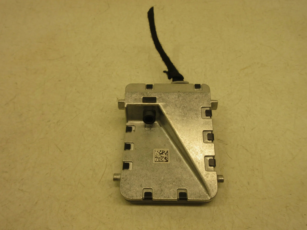 Pre-Owned 18-23 Toyota Tacoma Front Windshield Mounted Lane Departure Warning Camera OEM (Good)